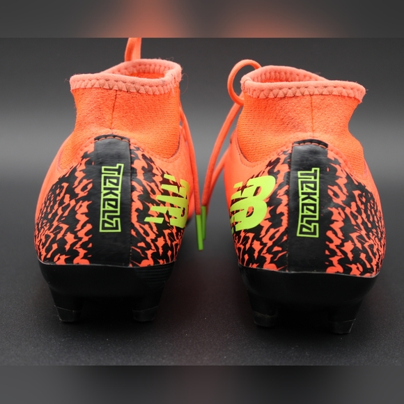 New Balance Mens 8 Soccer Cleats Orange/Black - Picture 4 of 9